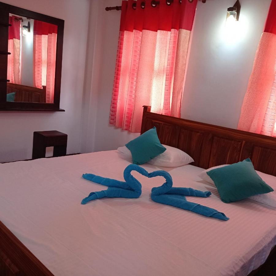 Ferienwohnung Surf&Salt Weligama Exterior foto