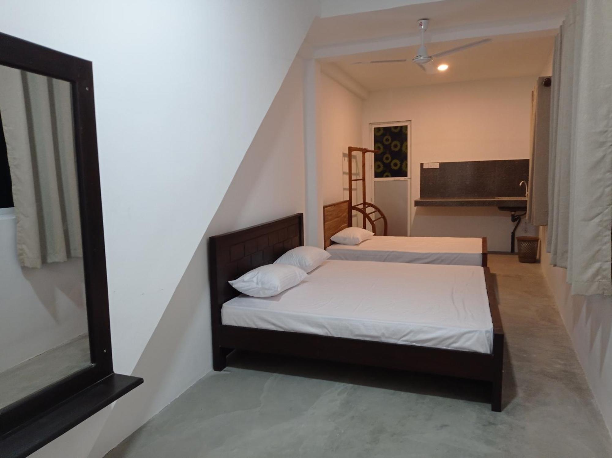 Ferienwohnung Surf&Salt Weligama Exterior foto