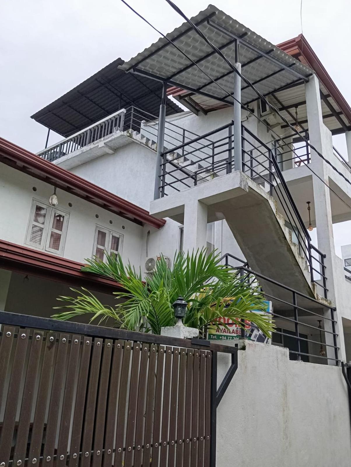 Ferienwohnung Surf&Salt Weligama Exterior foto